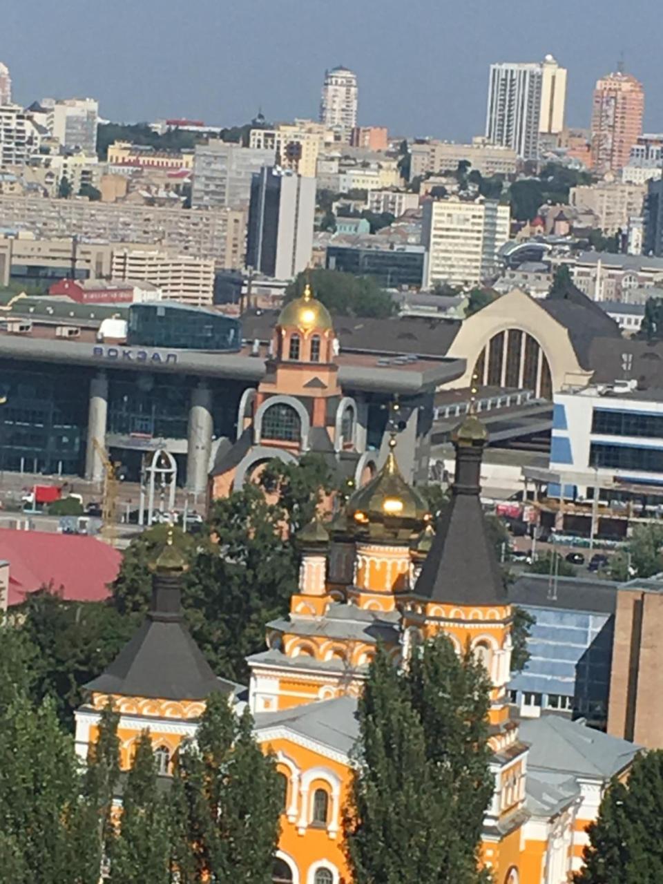 Apartament On Vasylia Lypkivskoho 24 Kiev Luaran gambar