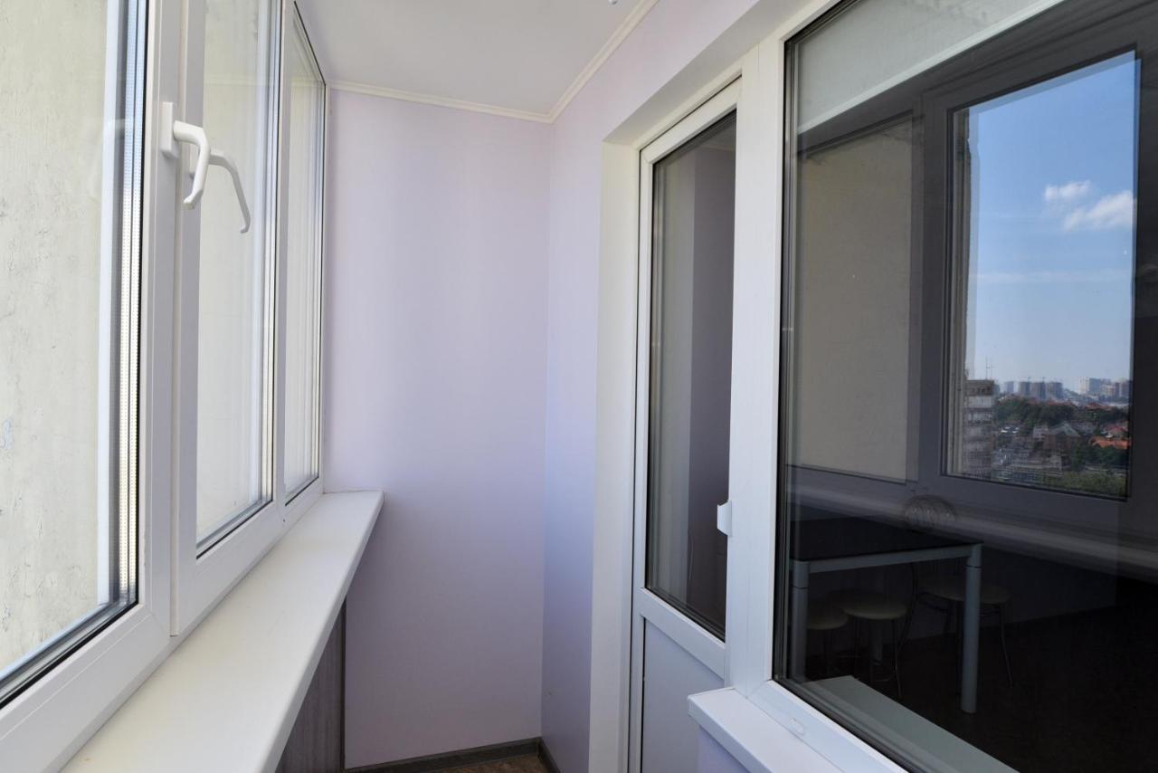 Apartament On Vasylia Lypkivskoho 24 Kiev Luaran gambar