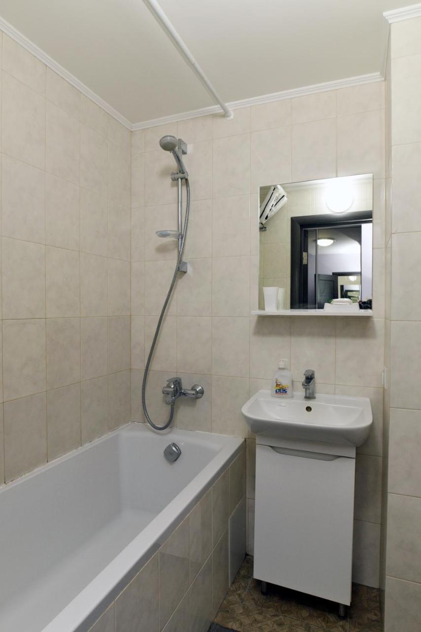 Apartament On Vasylia Lypkivskoho 24 Kiev Luaran gambar